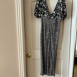 Daisy dress. Silky material